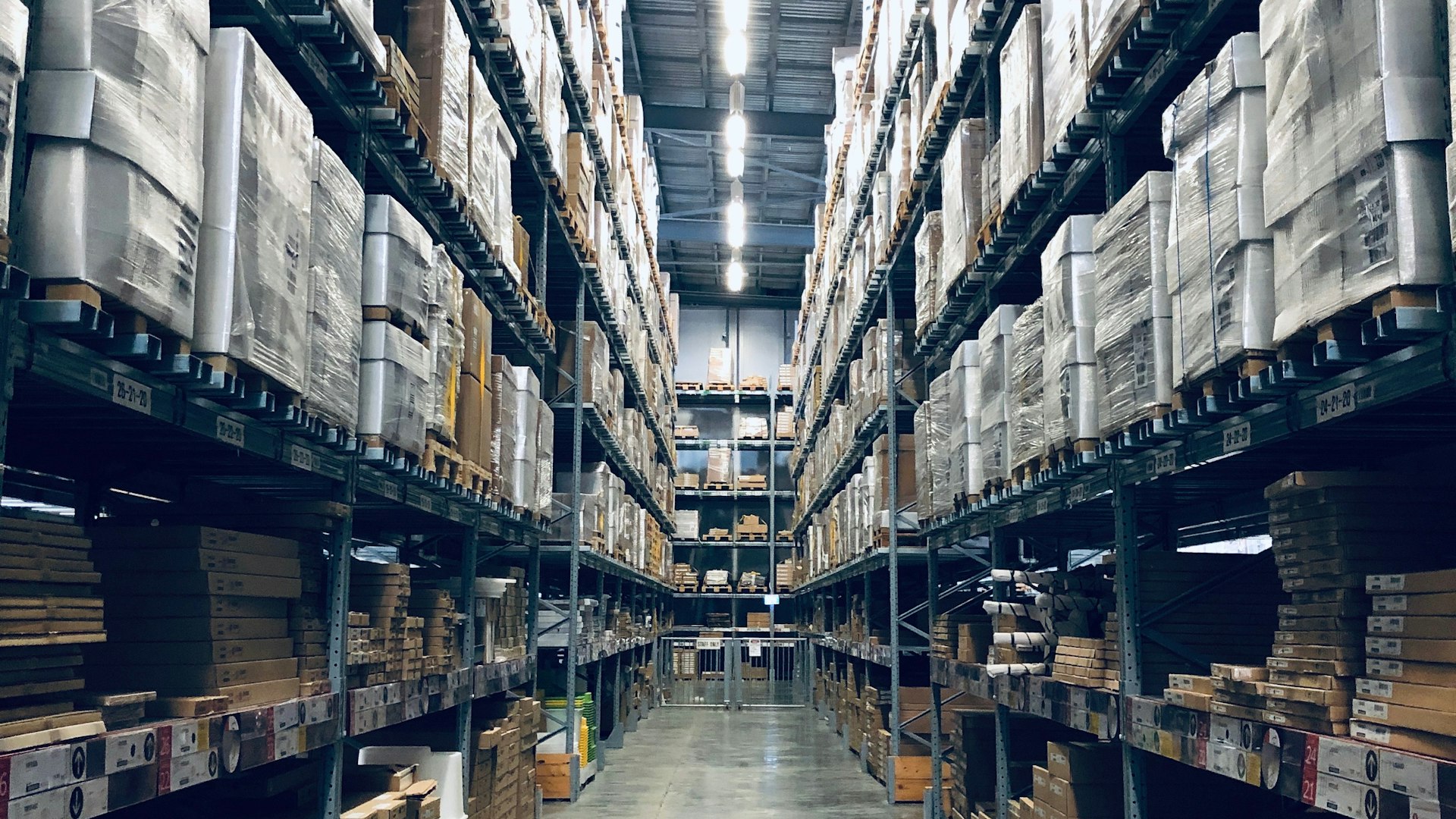 Solutions intégrées pour espaces industriels & logistiques